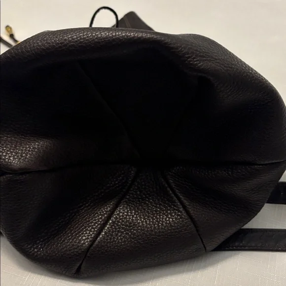 VTG HCL Dark brown 100% pebbled leather bucket crossbody bag gold accents Euro - Picture 10 of 14